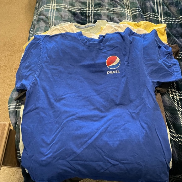 Nike shirts random. Message - Picture 8 of 8